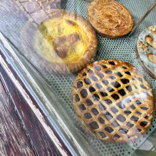 EuroVelo 5 - traditional bakery in Belgium