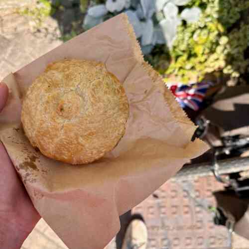 Land's End to John o'Groats - pie in Lostwithiel